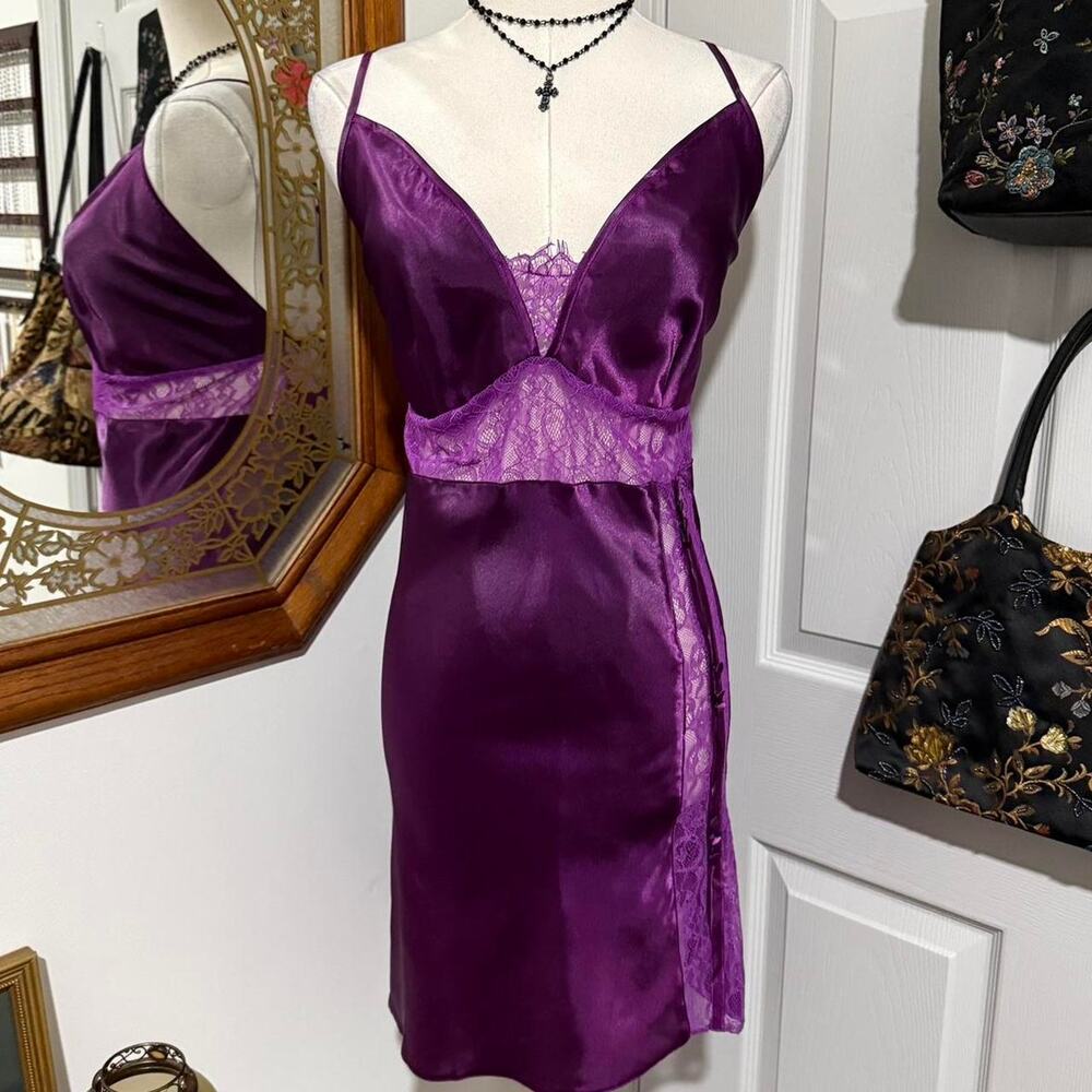 NWT Fredericks Of Hollywood Dark Purple Shiny Satin Lace Trim Mini Lingerie Slip
